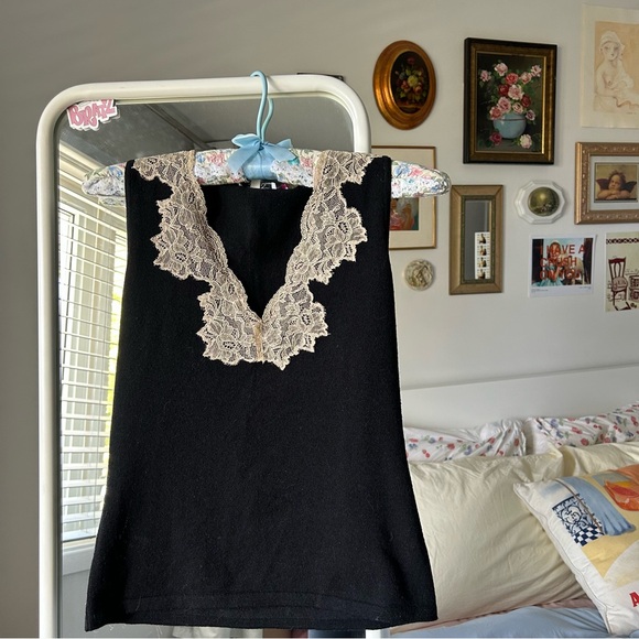 Vintage Georges Rech Black and White Lace Tank Top - Picture 2 of 4
